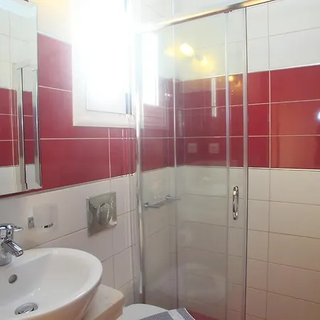 Apartment Aggelina *