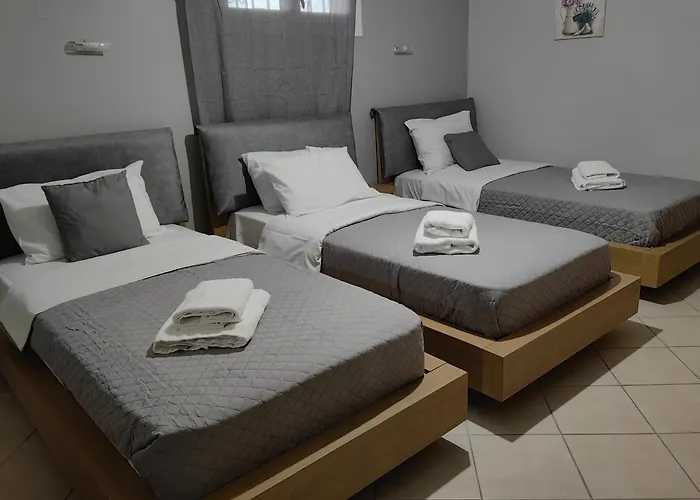 Aggelina Nydri (Lefkada)